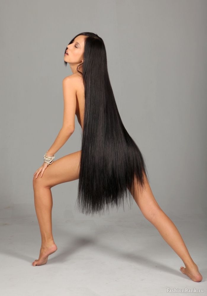 c50fb802a7d501339756955dad22187d--asian-ladies-very-long-hair